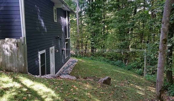 Side Yard Lower Entry