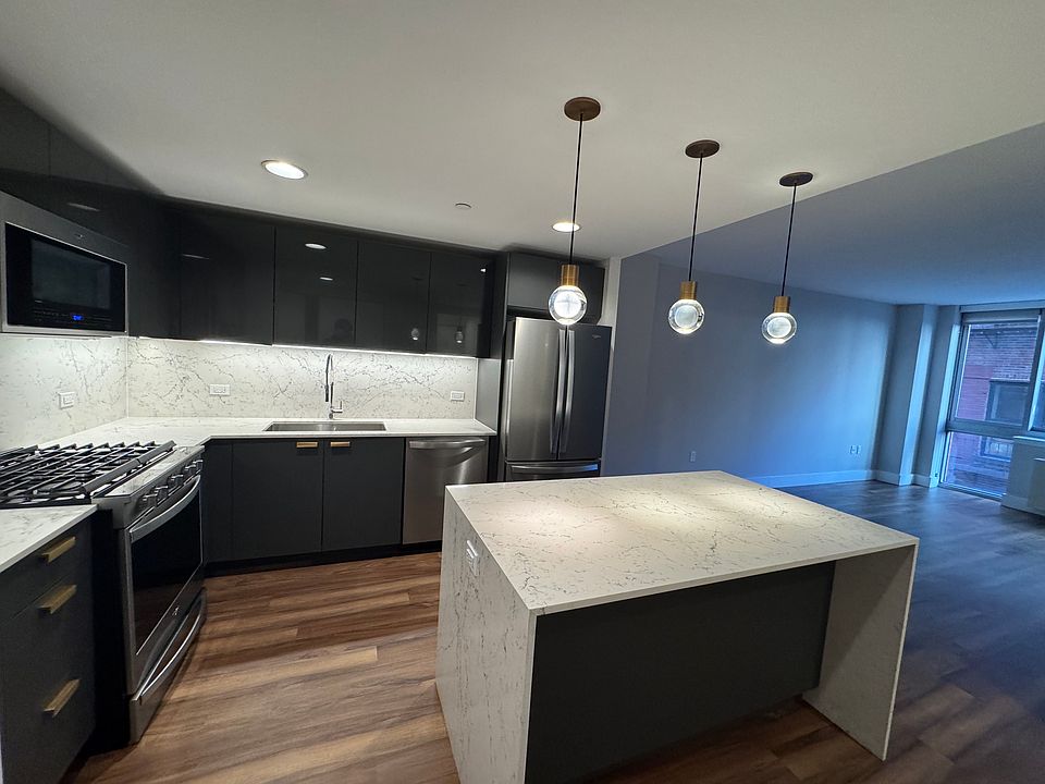 1st image of 22 E 1st St APT 306