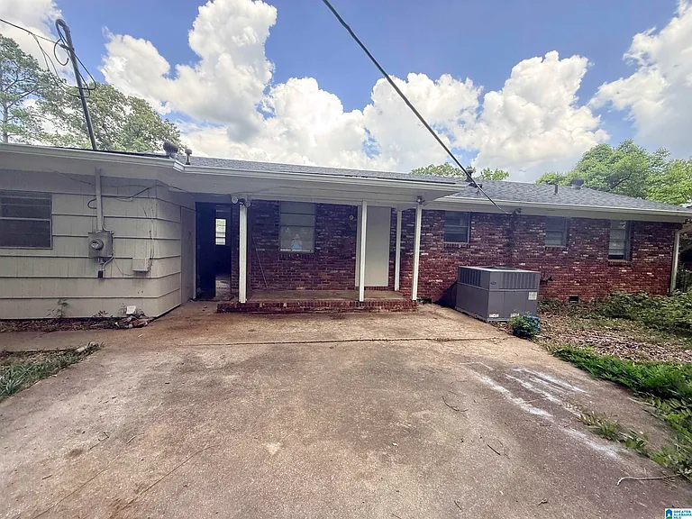 809 Fairfax Dr — Photo 14