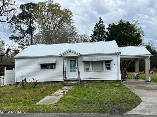 313 First Avenue, Vanceboro, NC 28586