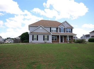 2 Shawnee Cir, Fort Mitchell, AL 36856