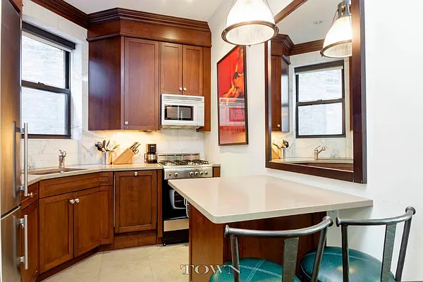 Rented by Town Residential | media 7