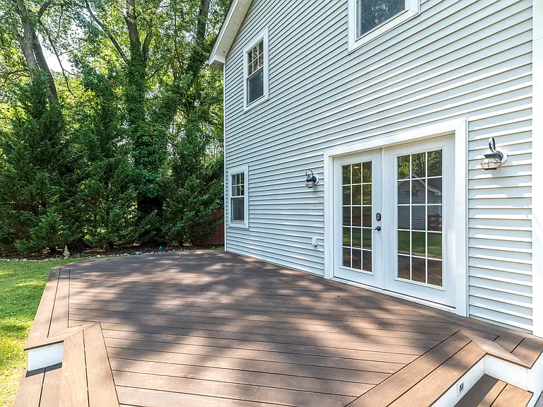 2477 Walnut St — Photo 10