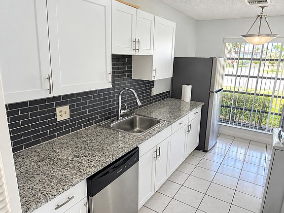2nd image of 1120 Lemon Tree Ter APT C