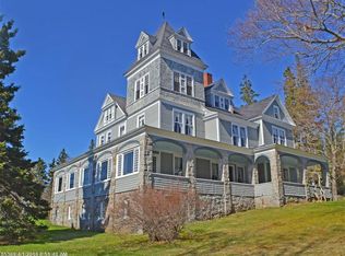 9 Waukeag Ave, Sorrento, ME 04677