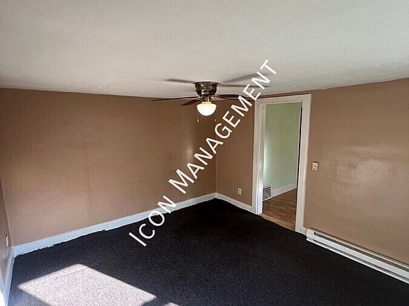 3rd image of 132 Reed Ave #3