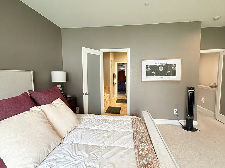4230 Travis St #8 — Photo 27
