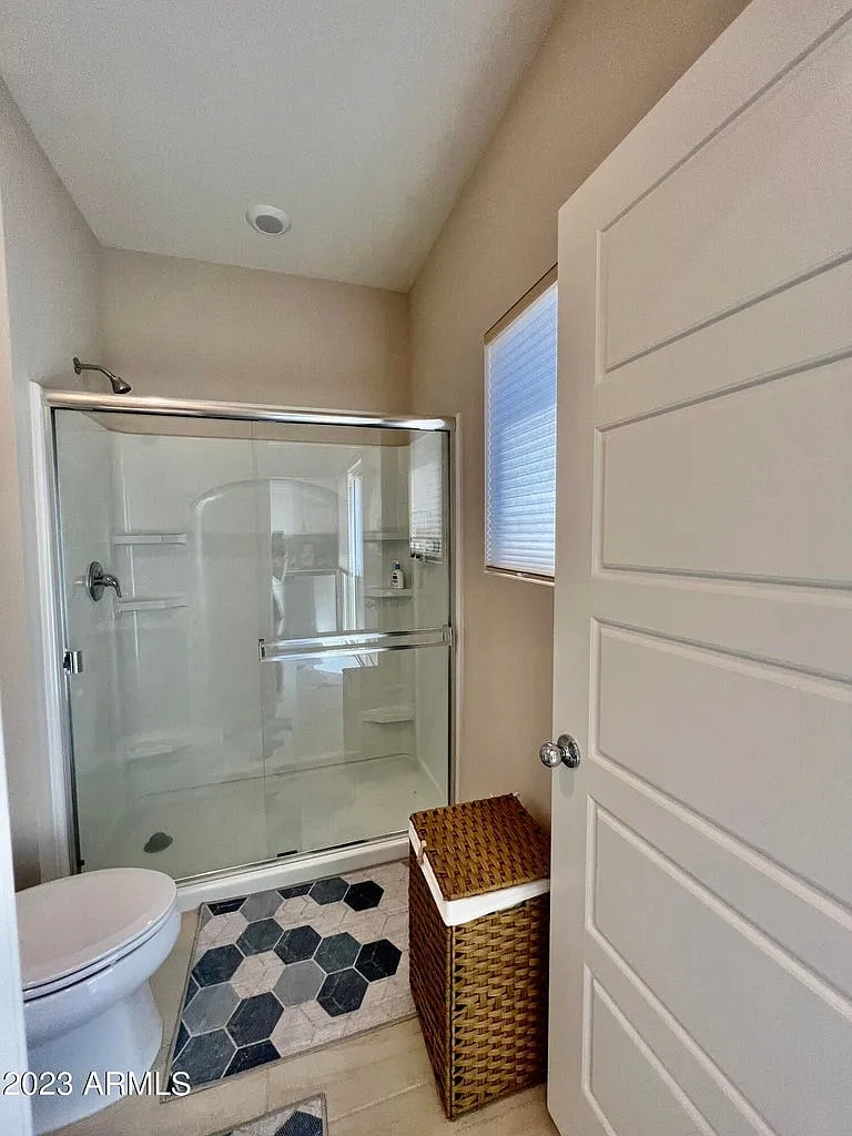 2145 W Harmont Dr — Photo 4