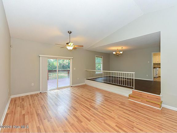 3rd image of 1504 Darby Place