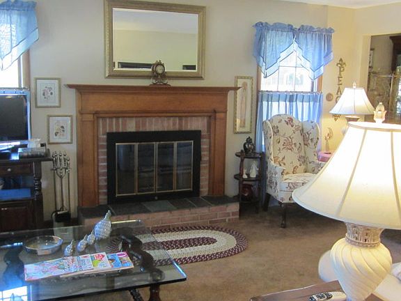 5th image of 1711 Sunny Creek St SE