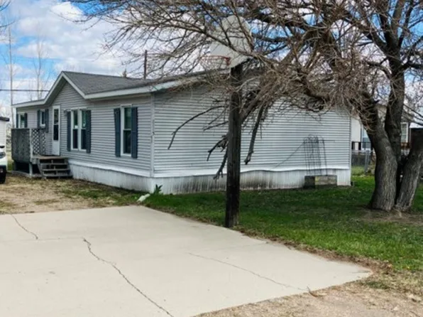 2115 Burlington, North Platte, NE 69101