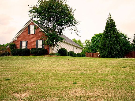 3rd image of 6450 Dexters Dr