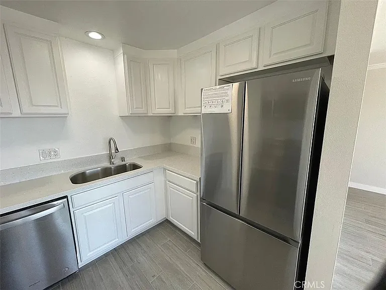 2037 S Coast Hwy #1 — Photo 25