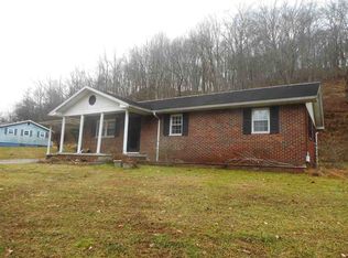 871 Fudges Creek Rd, Barboursville, WV 25504