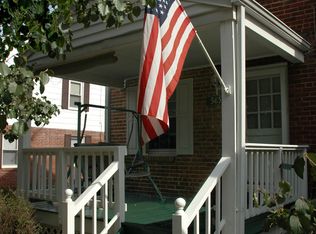 5857 Monticello Rd, Alexandria, VA 22303