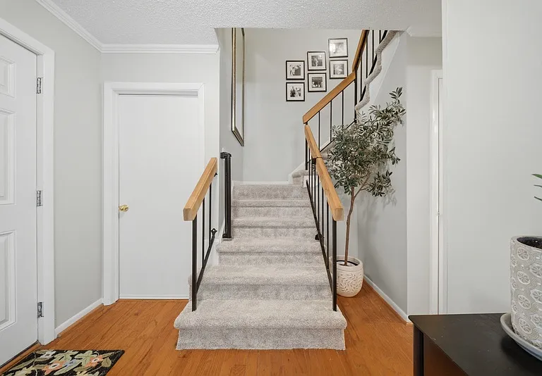 1810 Delaney St — Photo 8