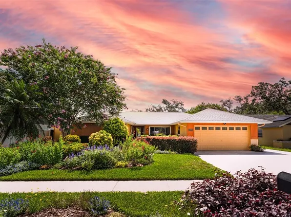 104 Foxwood Dr, Brandon, FL 33510