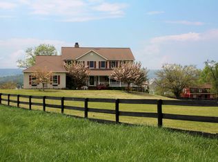 17621 Lakefield, round hill, VA 20141