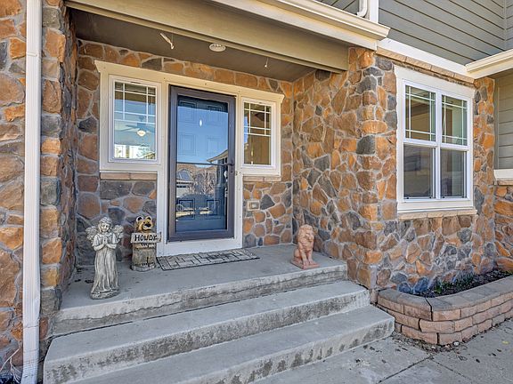 3rd image of 25874 E Parkview Pl