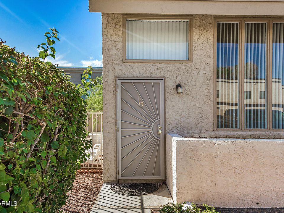1st image of 4240 N LONGVIEW Avenue #15