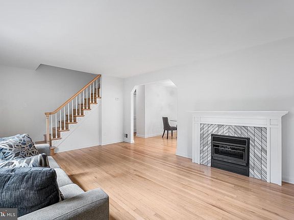 4th image of 6474 Oakwood Dr