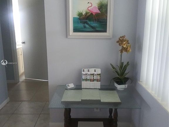 3rd image of 3859 Rowena Cir