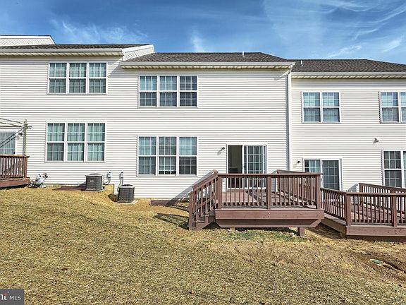4th image of 2233 Live Oak Ln #2233