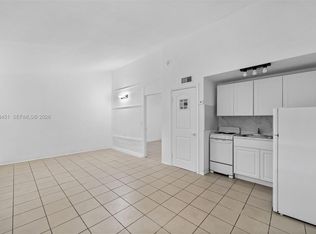 840 SW 7th St #850, Miami, FL 33130