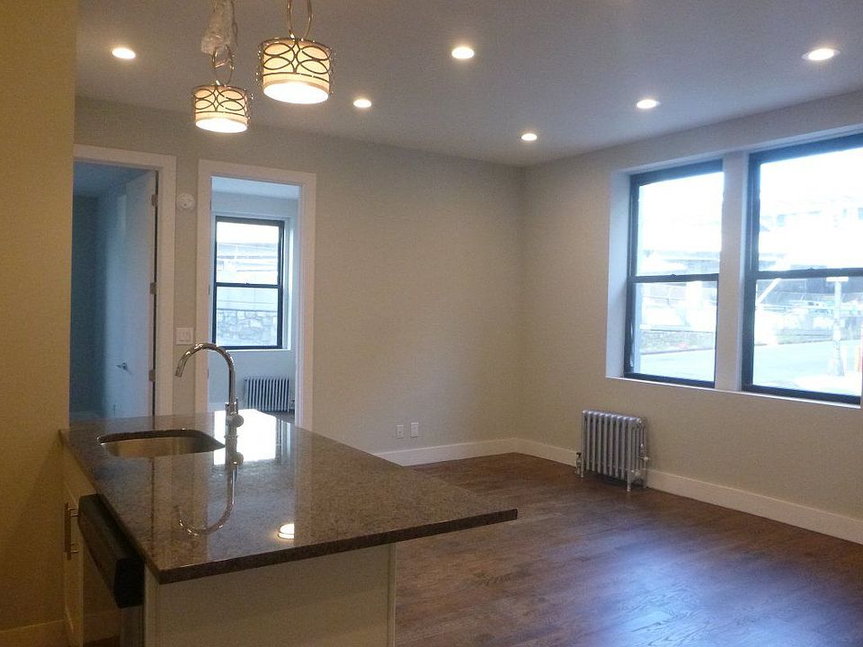 1st image of 12 Pinehurst Ave APT 1D
