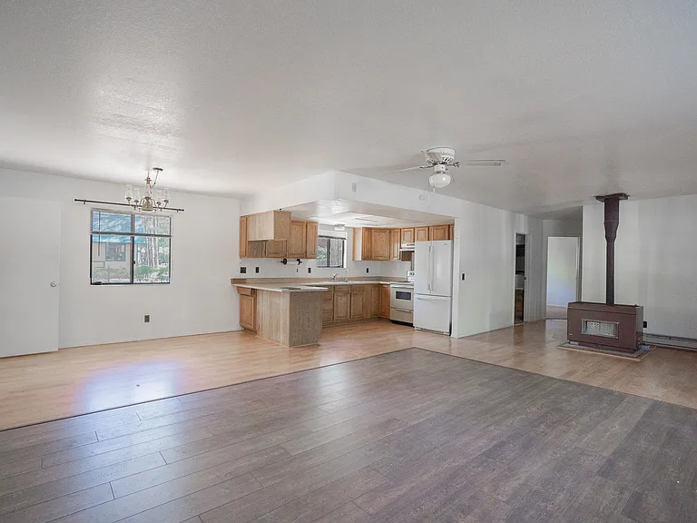5383 Glenwood Ln — Photo 7