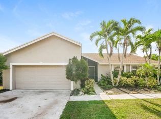 9224 Edgemont Ln, Boca Raton, FL 33434