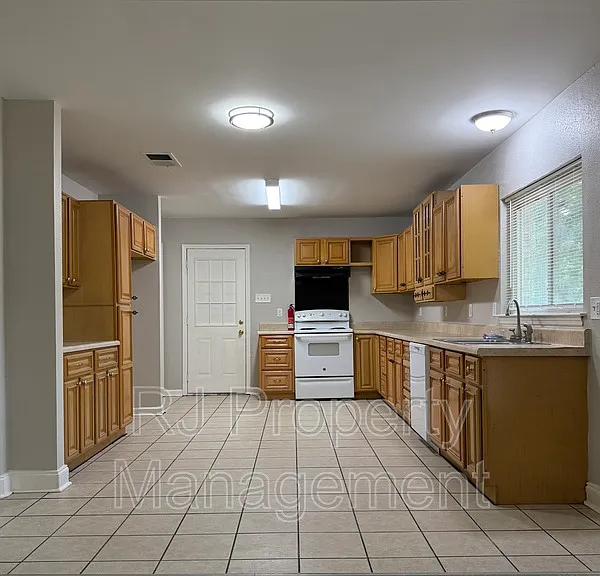 4652 Kassel Rd — Photo 11