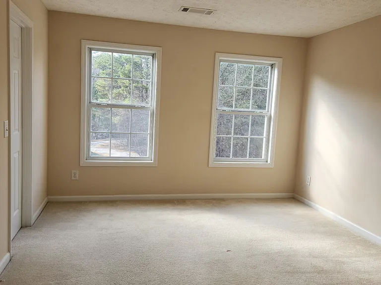 6051 Grovegate Ln — Photo 17