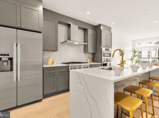 118 Thomas St NW #1, Washington, DC 20001