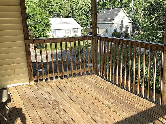 4th image of 37 Taylor Ave #2