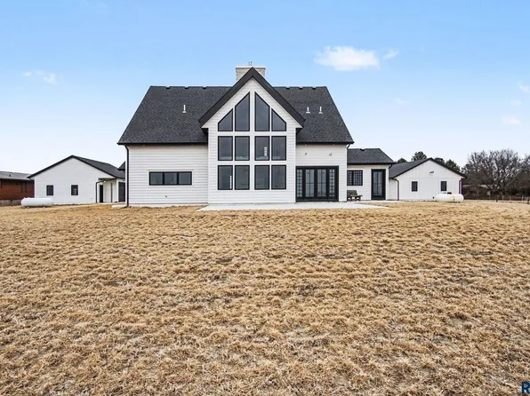 25575 472nd Ave, Renner, SD 57055