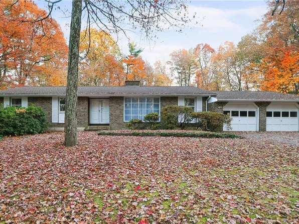 107 Ridge Ct, Saylorsburg, PA 18353