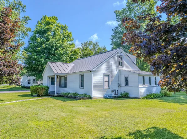 14 Brayton Road, Poultney, VT 05764