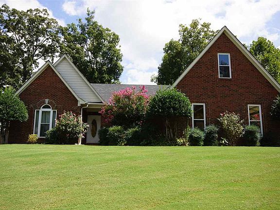 2nd image of 70 Austin Cir