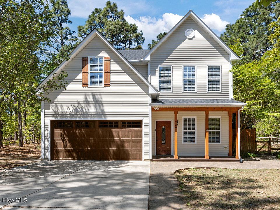 1st image of 730 Thrush Drive