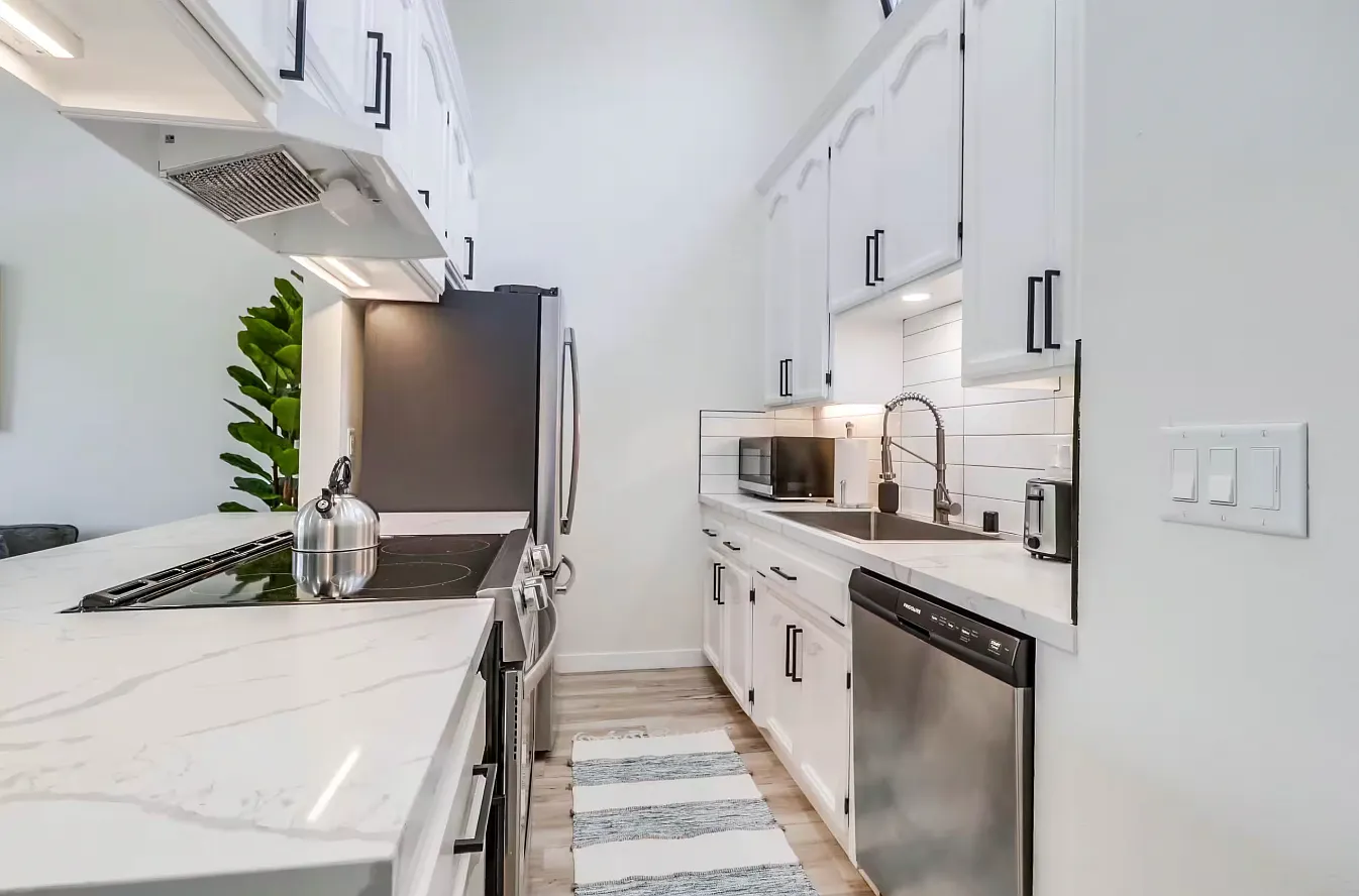 1 bed, 500 sqft, $2,750 — Photo 2