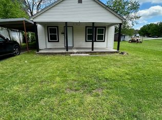 9 N Orphan St, Pryor, OK 74361