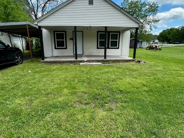 9 N Orphan St, Pryor, OK 74361