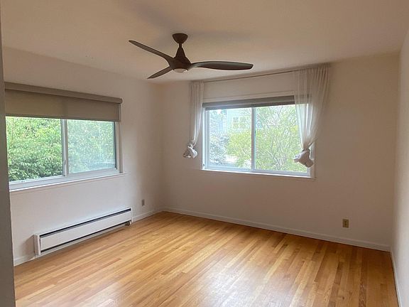 Primary bedroom with en-suite bathroom (windows are 6' x 4')