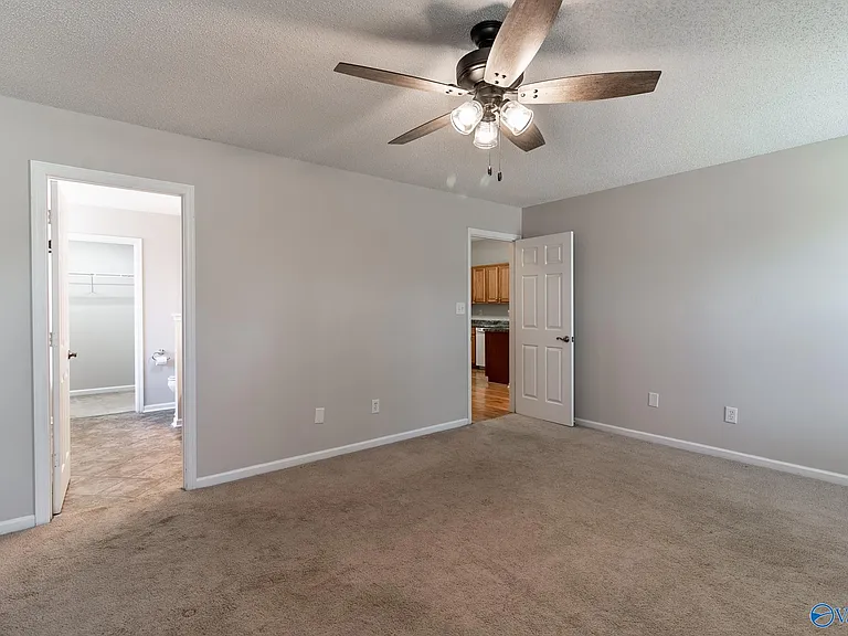 114 Clover Ridge Dr — Photo 6