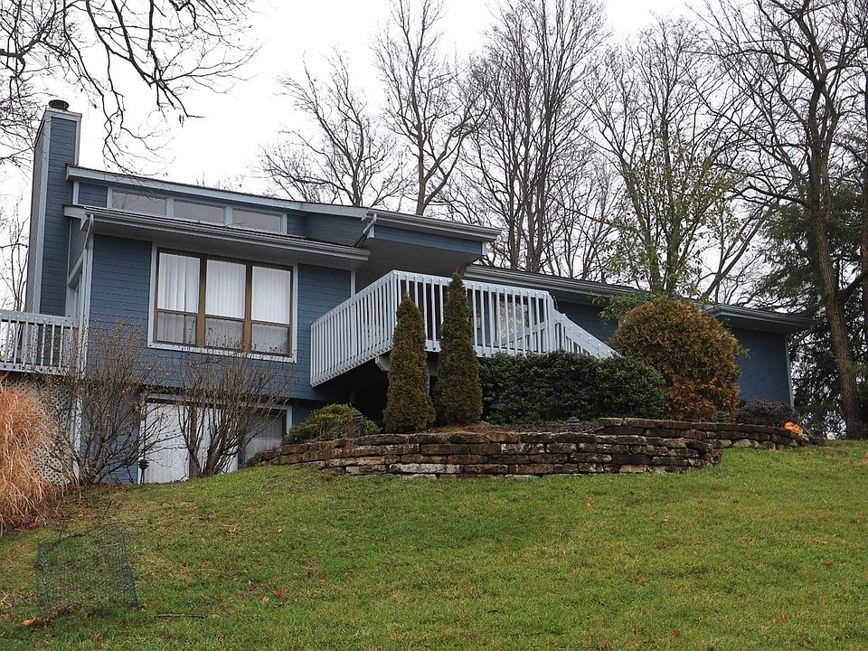 1st image of 6160 Foxdale Ct