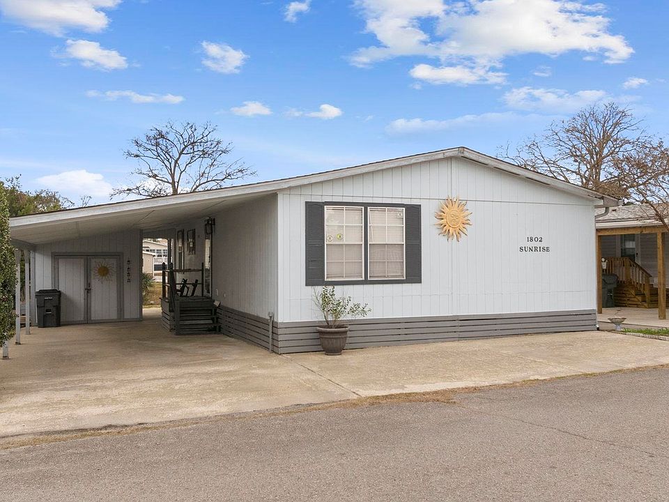 1st image of 1802 Sunrise Dr.
