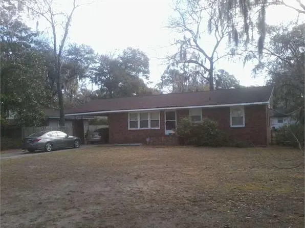 701 Center Dr E, Beaufort, SC 29902