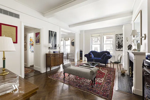 Sold by Warburg | media 2