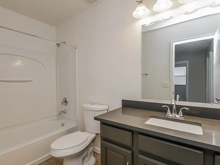 10215 E Isleta Ave — Photo 15
